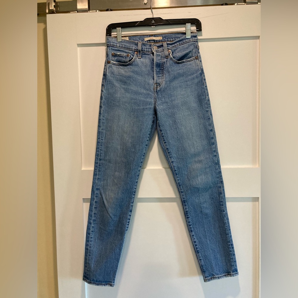 Levi’s Premium Big E Wedgie Size 25 Jeans